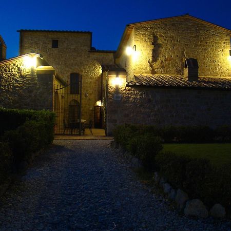 Agriturismo Il Macchione ปีเอนซา ภายนอก รูปภาพ