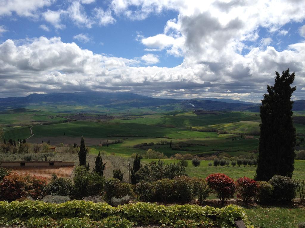 Agriturismo Il Macchione ปีเอนซา ภายนอก รูปภาพ