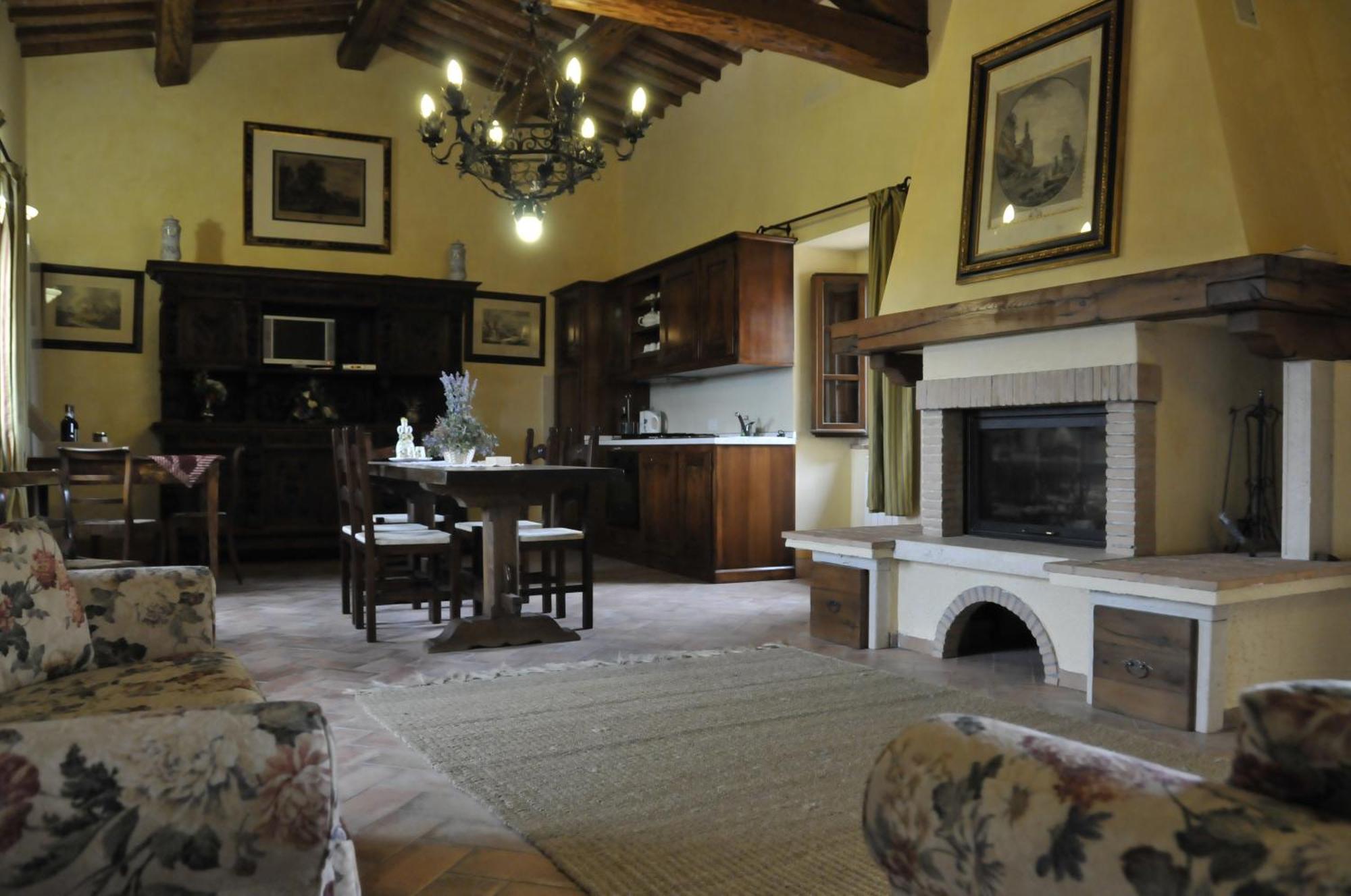 Agriturismo Il Macchione ปีเอนซา ภายนอก รูปภาพ