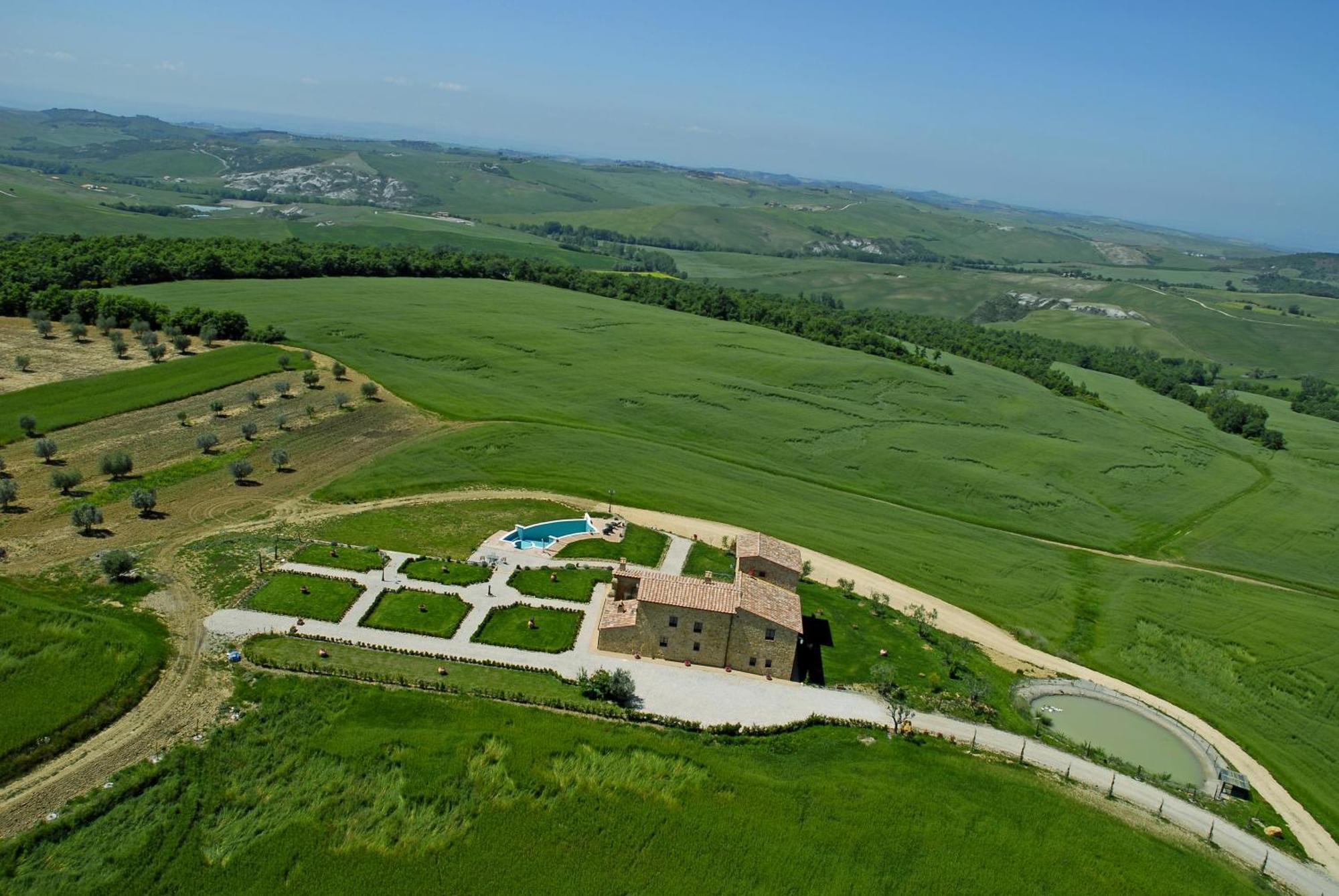 Agriturismo Il Macchione ปีเอนซา ภายนอก รูปภาพ