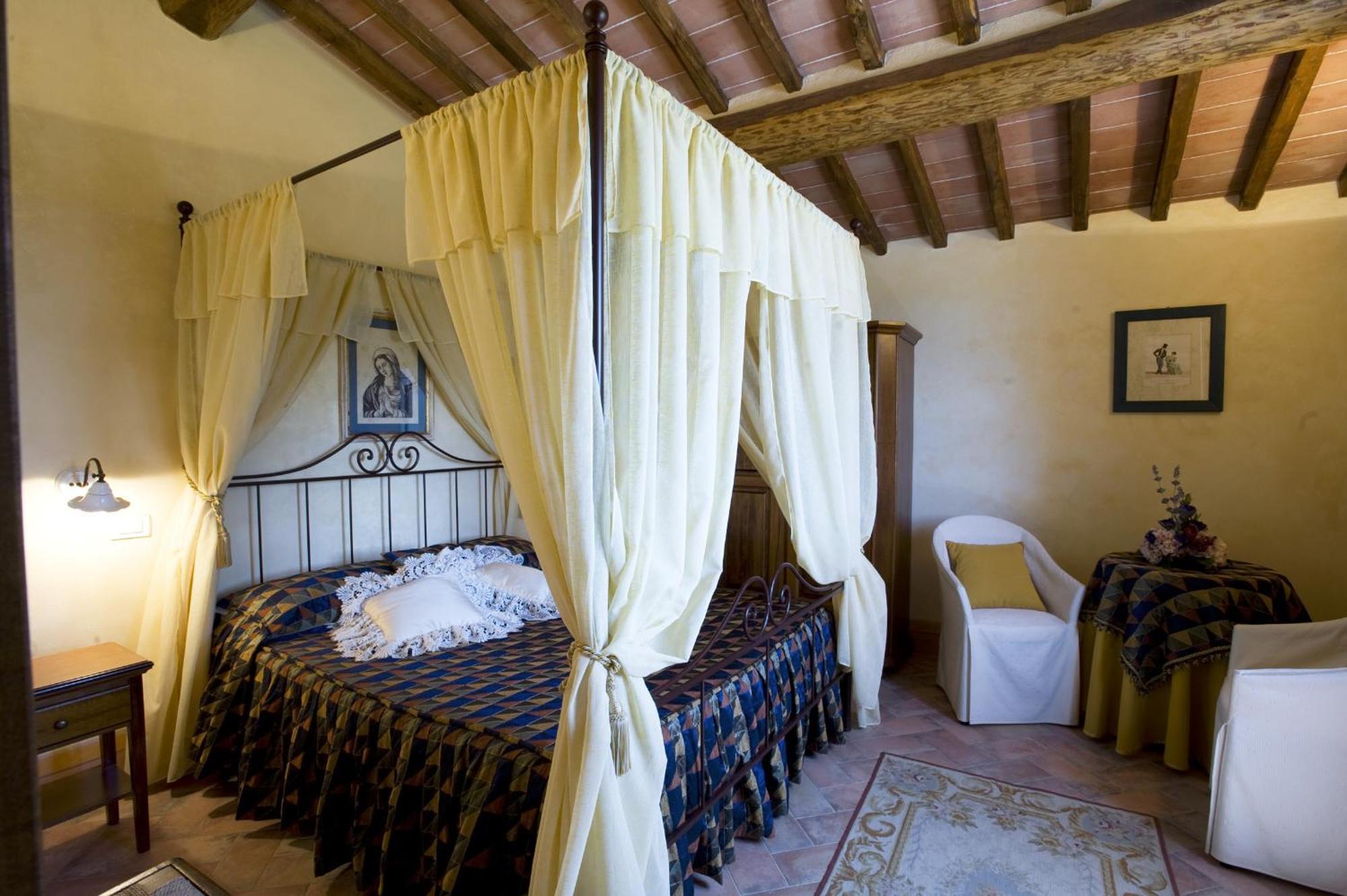Agriturismo Il Macchione ปีเอนซา ภายนอก รูปภาพ